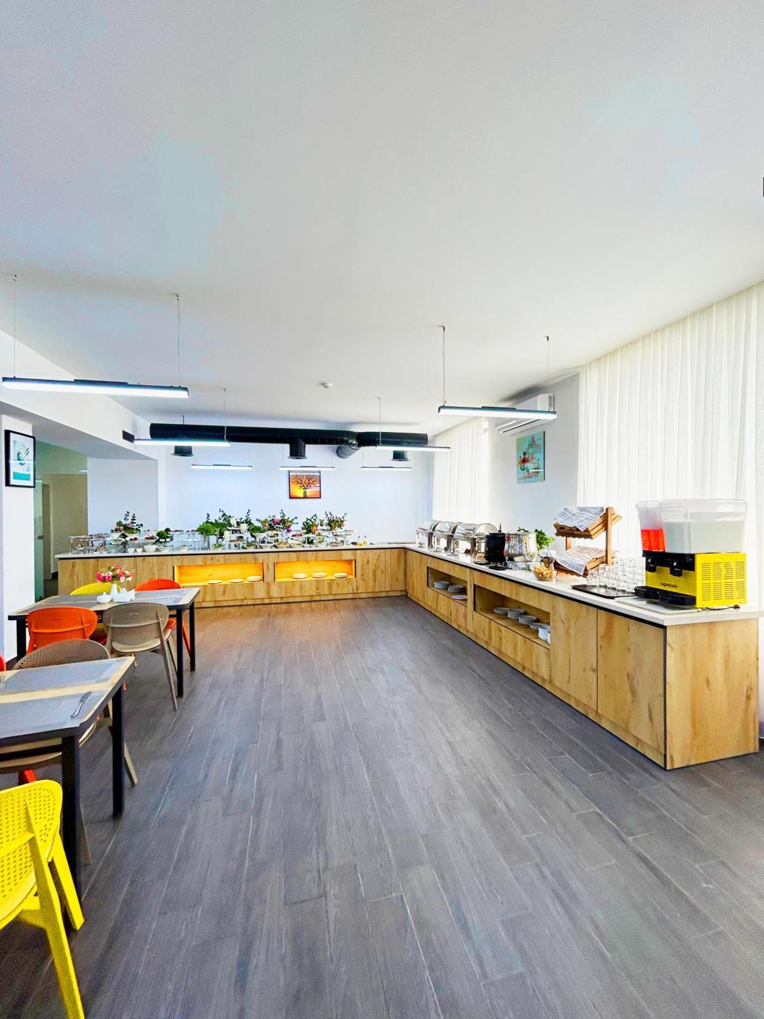 Karvan Hotel-Sanatorium Naftalan Ngoại thất bức ảnh